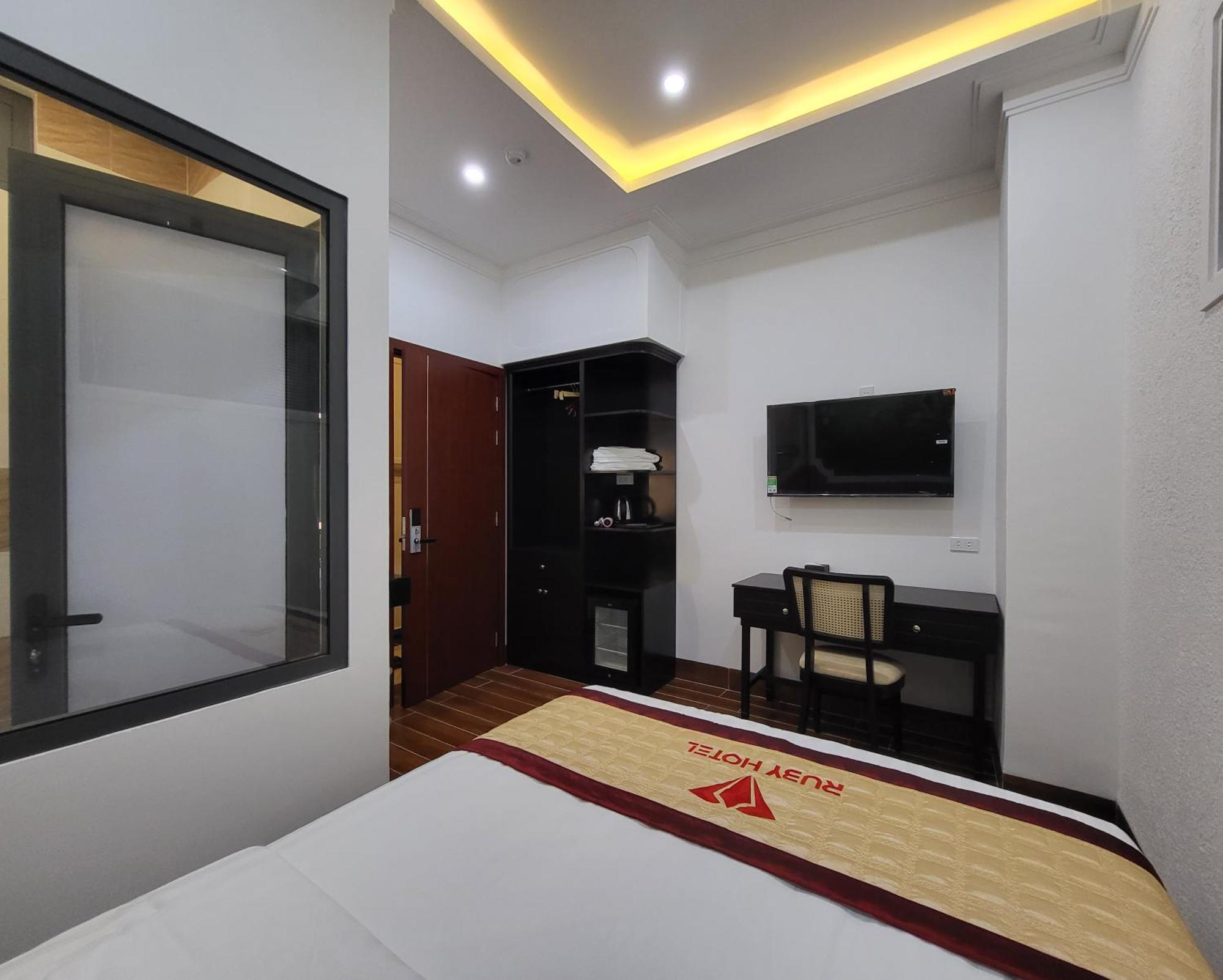 Ruby Hotel หวินห์ลอง ภายนอก รูปภาพ